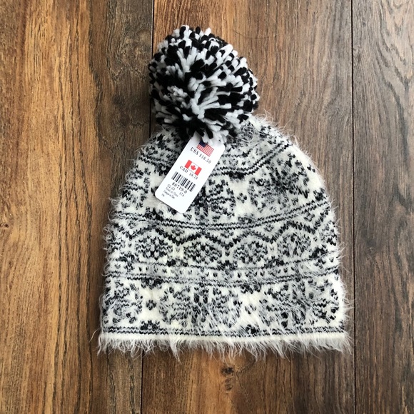 NWT Cute Winter Beanie